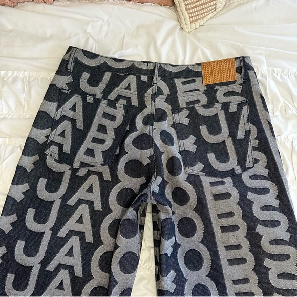 Marc Jacobs The Monogram Oversized Jeans - Picture 6 of 9